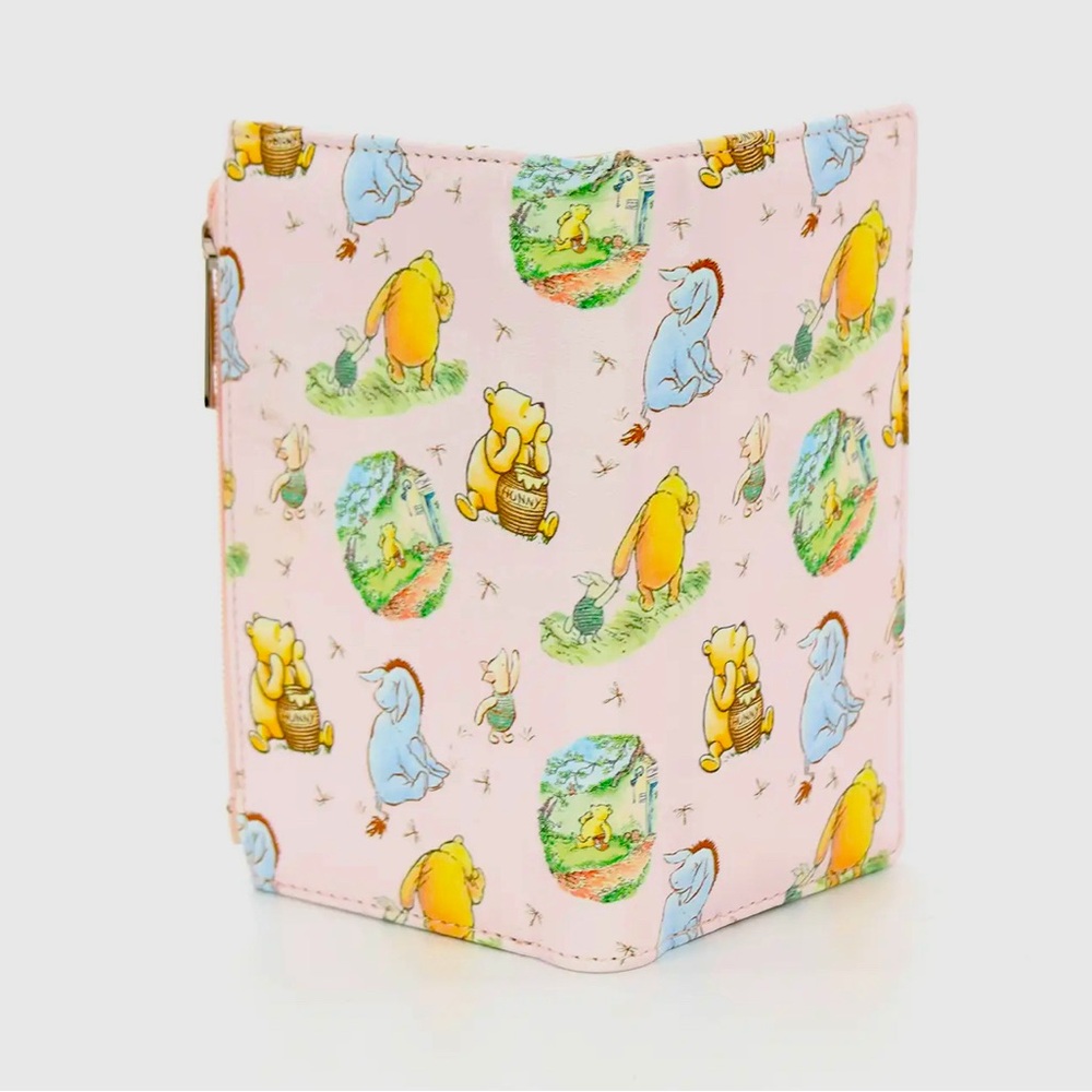 Winnie the Pooh Pattern Wallet